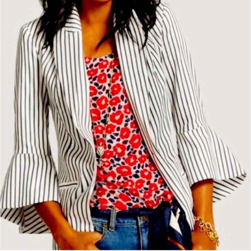 Cabi Blazer Size 4 White Blue Striped #5295 Bell Sleeve Jacket One-Button